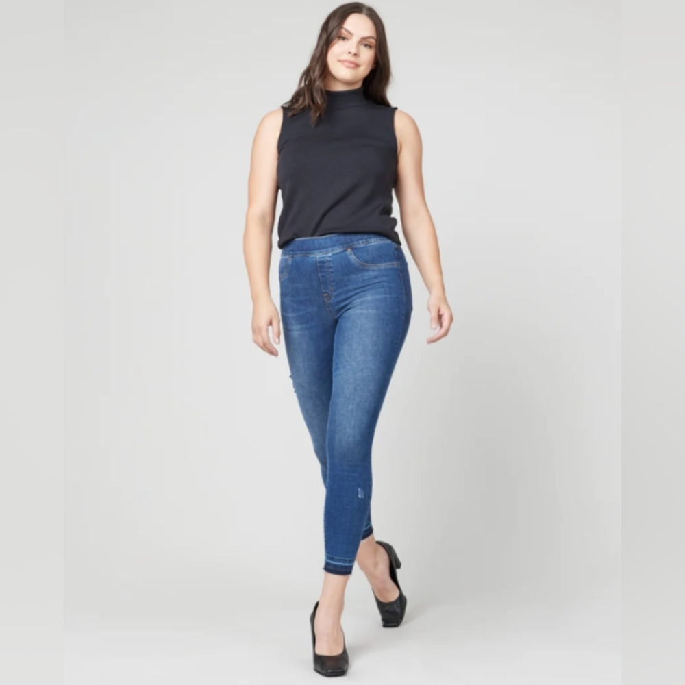 SPANX Women's Distressed Skinny Jeans Pants, Color Medium Wash Size Medium